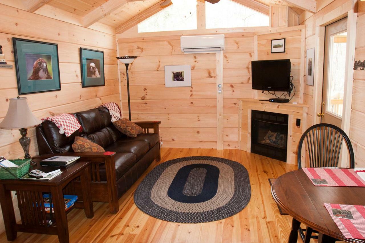 Pine Gables Cabins Villa Лейк Люр Екстериор снимка